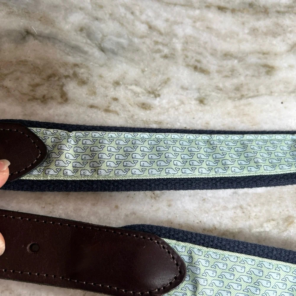 VINEYARD VINES BOYS CLASSIC CLUBHOUSE BELT GREEN WHALES SZ 30